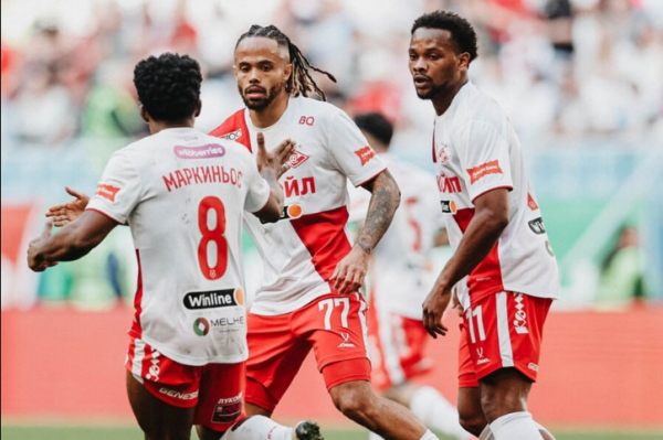 "Спартак" совершил камбэк: с 0:2 до 3:2 и снова в борьбе за титул