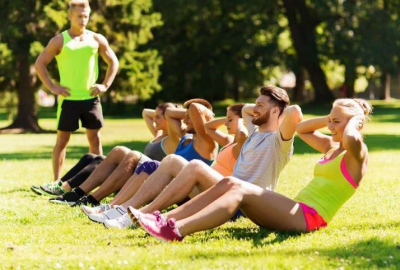 Врач рассказал, как уборка снега влияет на здоровье организма